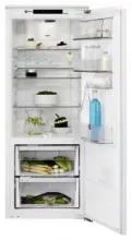 Встраиваемый однокамерный холодильник Electrolux ERC 2395 AOW.